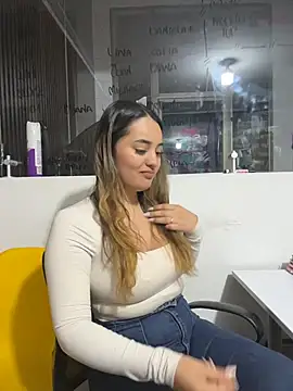 Antonella_Julieta webcam