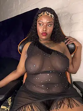 QUEEN_NOBUHLE_FEMDOM_777 webcam