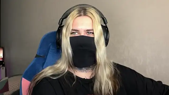 unaxyling - UnaXyling's free webcam - UK Sex Cams