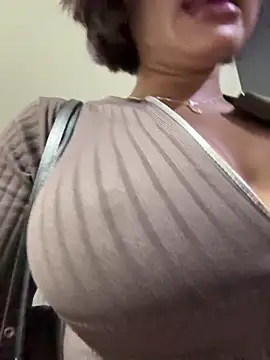 Irina_Velvett webcam