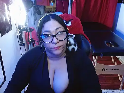 YIYI84 webcam