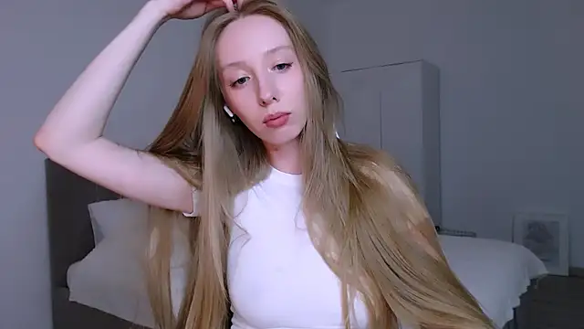 Luna_insniity webcam