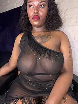 QUEEN_NOBUHLE_FEMDOM_777 webcam