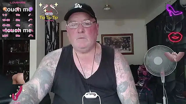 kinkyblueyes69 - KINKYBLUEYES69's free webcam - UK Sex Cams