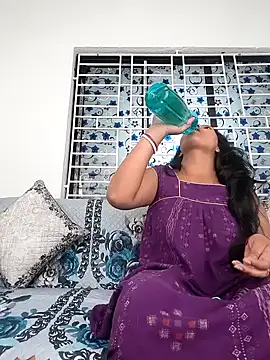 hot-tinaa - Hot-Tinaa's free webcam