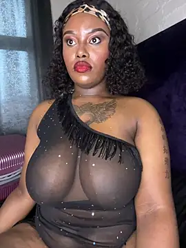 Webcam Model (QUEEN_NOBUHLE_FEMDOM_777)  is live.Free join now!