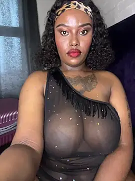 QUEEN_NOBUHLE_FEMDOM_777 webcam