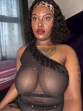 QUEEN_NOBUHLE_FEMDOM_777 webcam