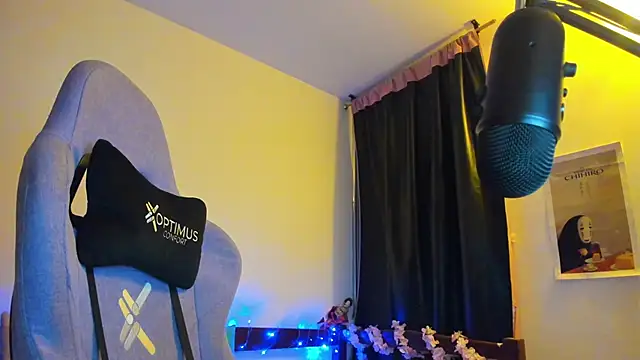 _Moon_Johnson webcam