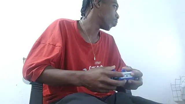 Larry-n-clouds on FreeCamNet