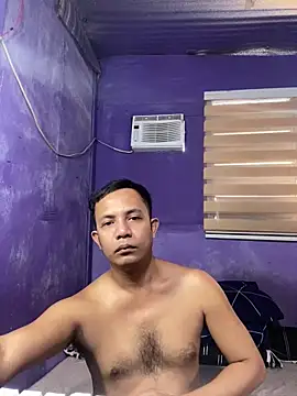 hotcumboi69 webcam