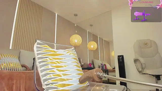 sabrina_shark_ webcam