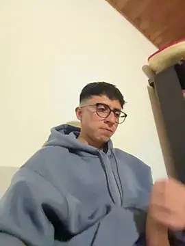 CamiRojas_boy webcam