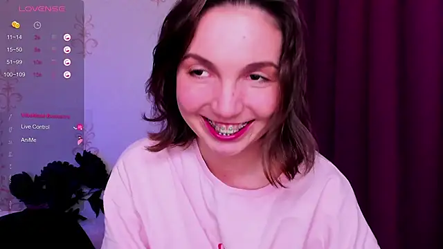 KindHazelHere_ webcam