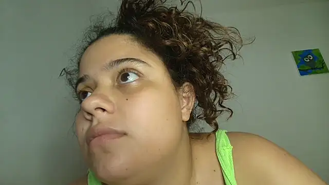 luisahot_9727 webcam