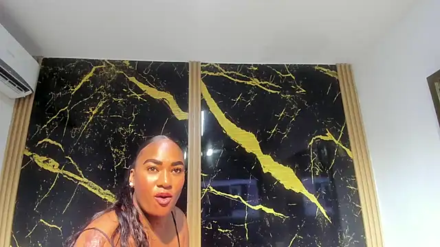 adrianavegga - AdrianaVegga's free webcam - UK Sex Cams