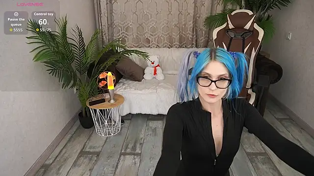 cassablaze - CassaBlaze's free webcam - UK Sex Cams