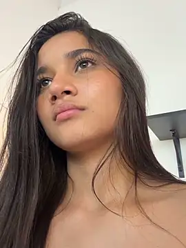 AlessiaVallmont webcam