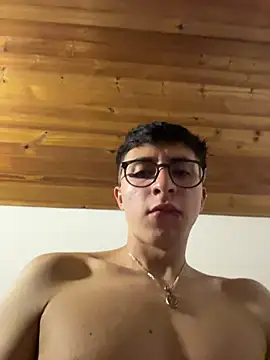 CamiRojas_boy webcam