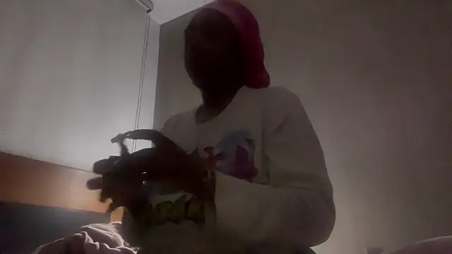 ChocolateCakeQueen webcam