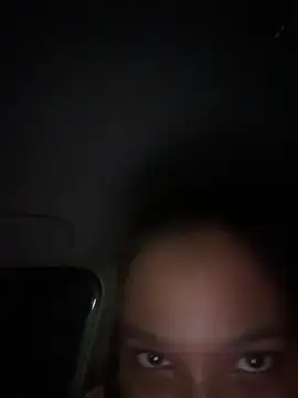 YeahhhitsBreezy webcam