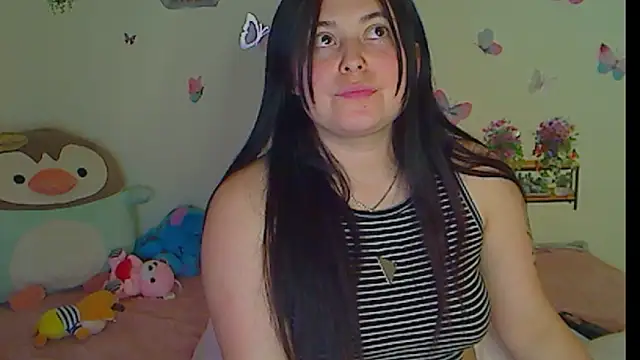 emily_kiss2226 webcam