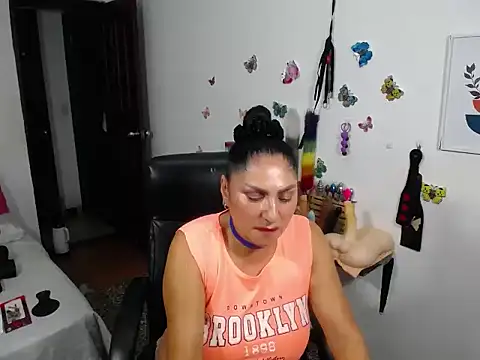 mature_bigboobs10 webcam