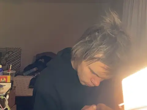 xanderozzz - XanderOzzz's free webcam - UK Sex Cams