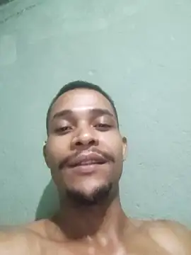 LATREL22ctmtrs webcam