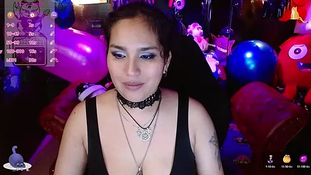 kureiji_hentaii webcam