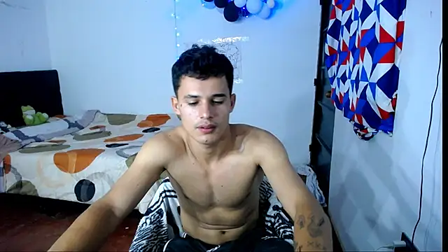 freddy_romas webcam