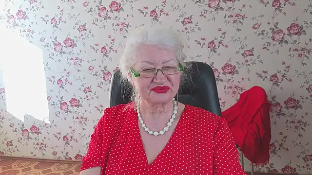 Maya_Mayflower webcam