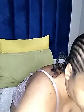 SweetJuicyPussy97 webcam