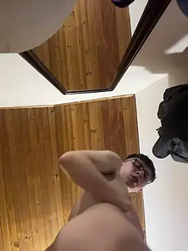 CamiRojas_boy webcam