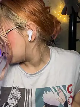 Sophia_Weest99 webcam