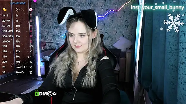 Your_small_bunny webcam