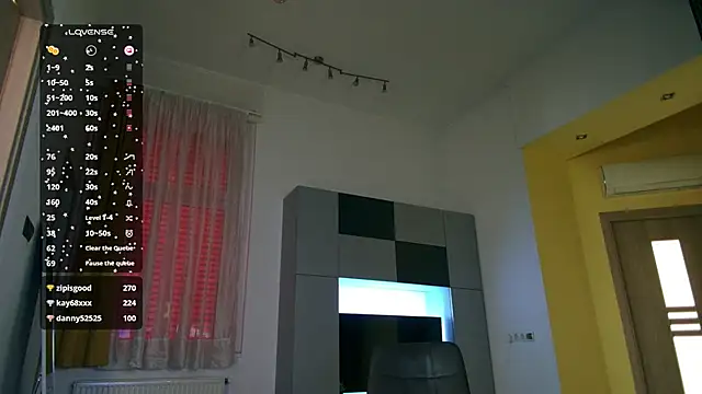 ChristianLevine_ webcam