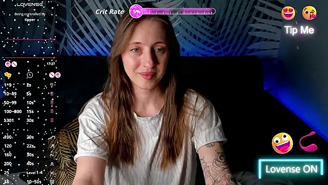 ChristyCrayme webcam