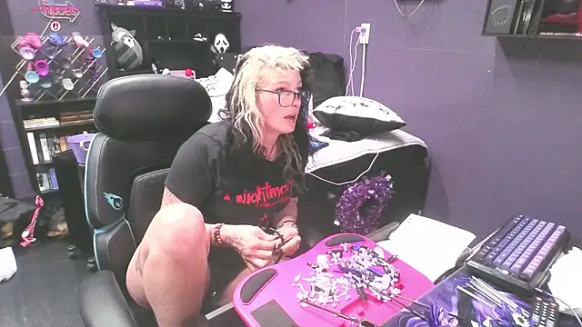 oddywithabody webcam