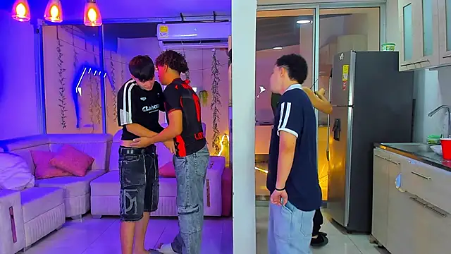 Houseofwarrios webcam