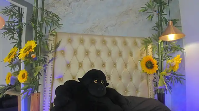 littleejaz - LittleeJaz's free webcam - UK Sex Cams