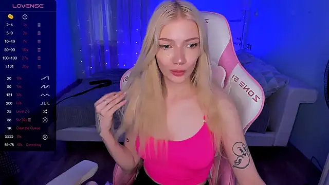 AnyaTaylor_ webcam