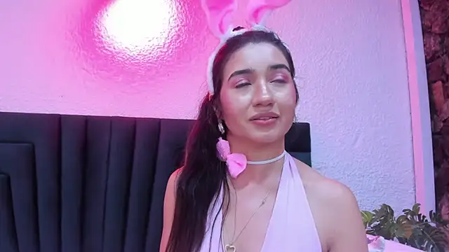 VictoriaRouge_ webcam