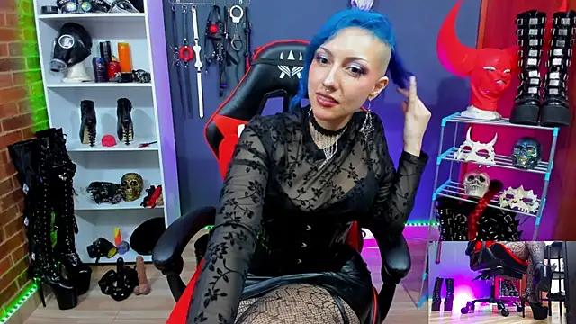 Mistress_Yelena webcam