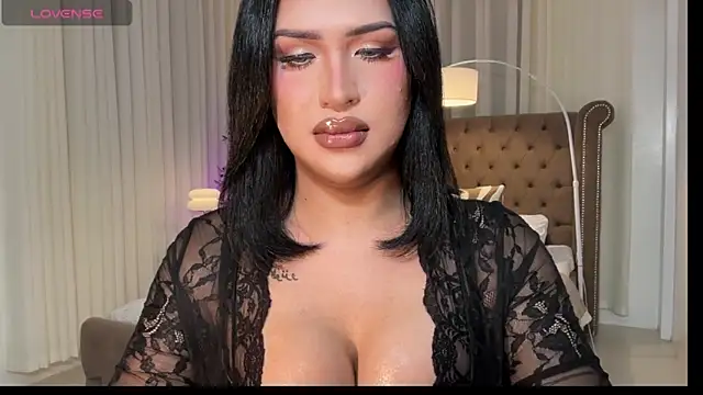 Your_Majesty_Tyra webcam