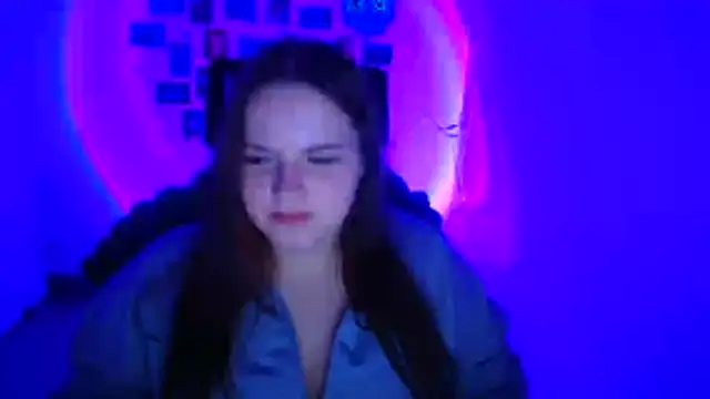 Kitty_Mia_Kitty webcam