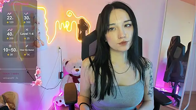 AliceeinWonderlanddd webcam