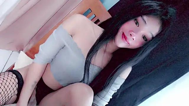 Amomentoflust99 webcam