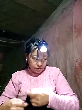 minnakutew20 - Minnakutew20's free webcam - UK Sex Cams