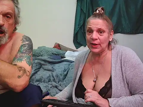 Victoria121565 webcam